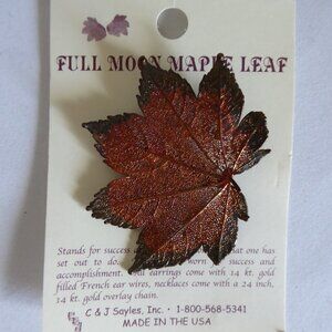 FULL MOON BRAND COPPER METAL DIPPED MAPLE LEAF LAPEL PIN BROOCH (NEW)